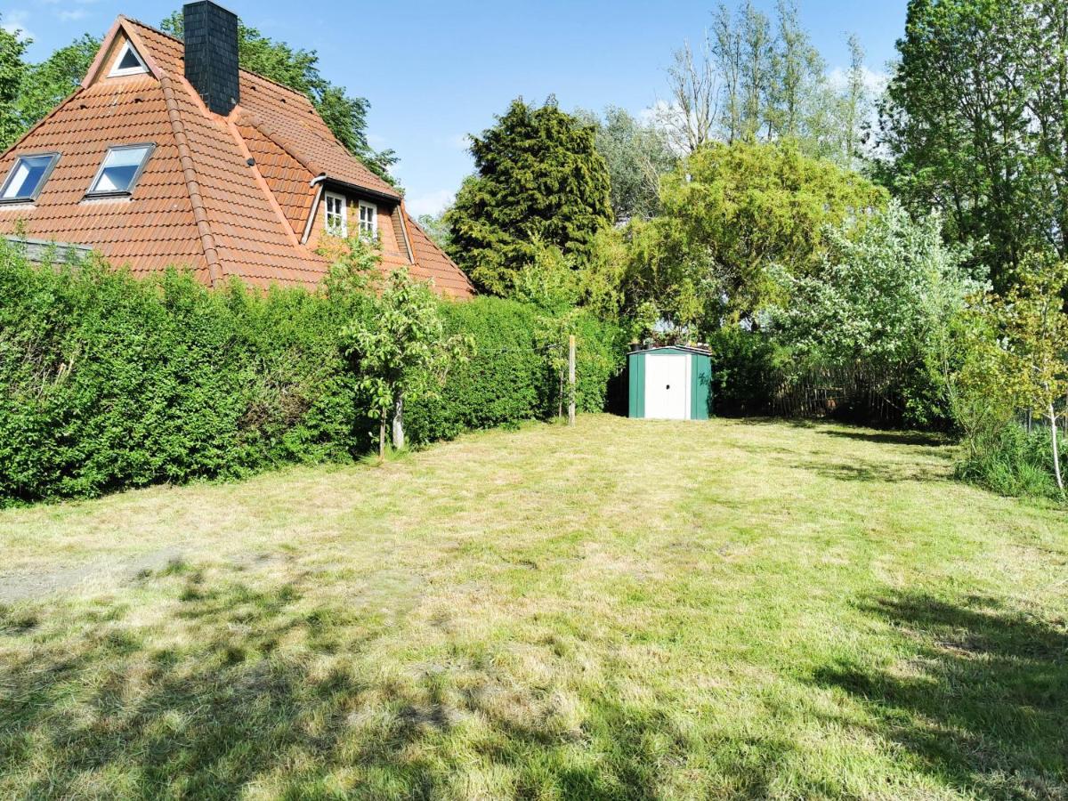 Ferienglueck An Der Nordsee Buche Deine Erdgeschoss-Ferienwohnung Mit Kamin Terrasse Und Eingezaeuntem Garten Fuer Unvergessliche Auszeiten Altfunnixsiel 外观 照片